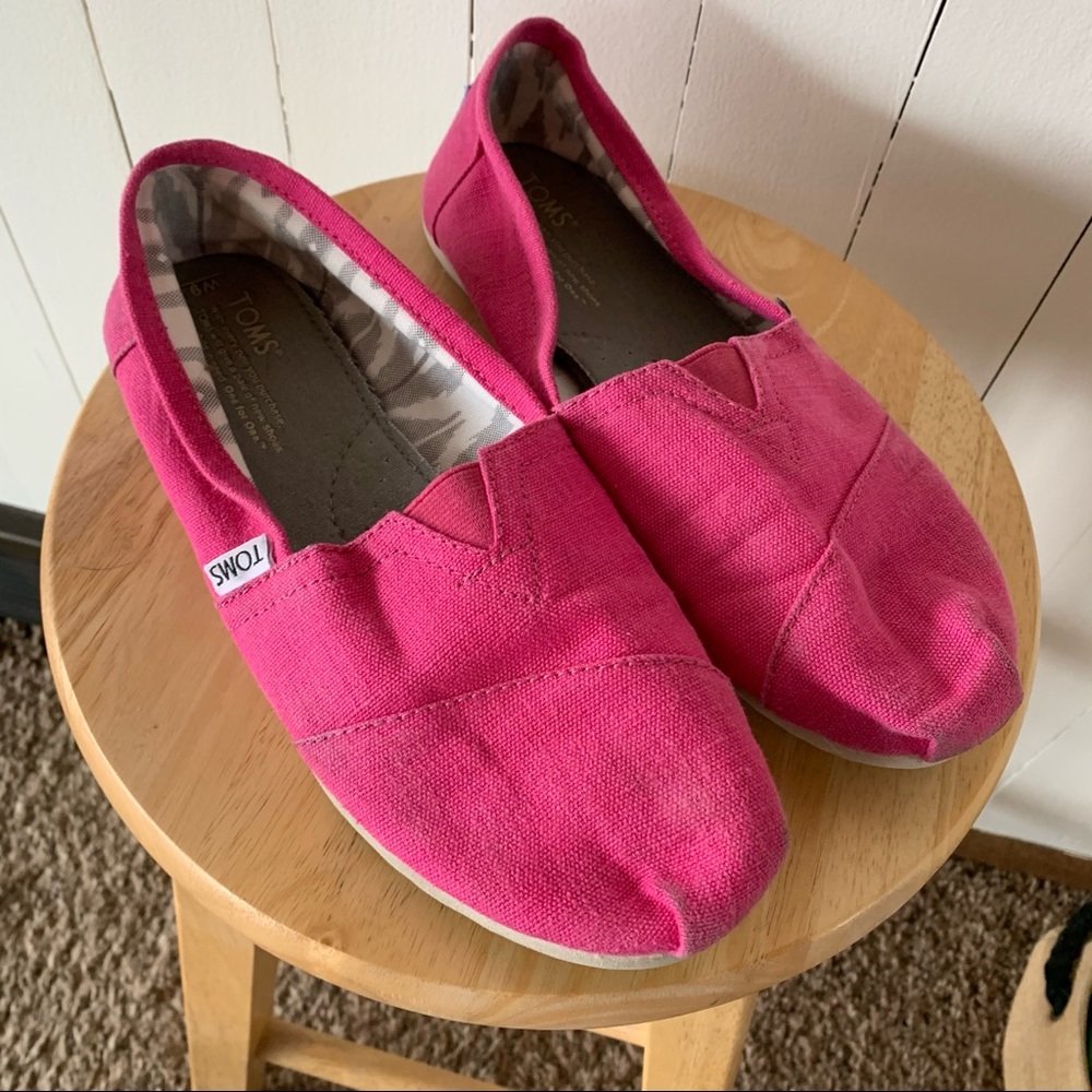 Women’s Toms hot pink size 9